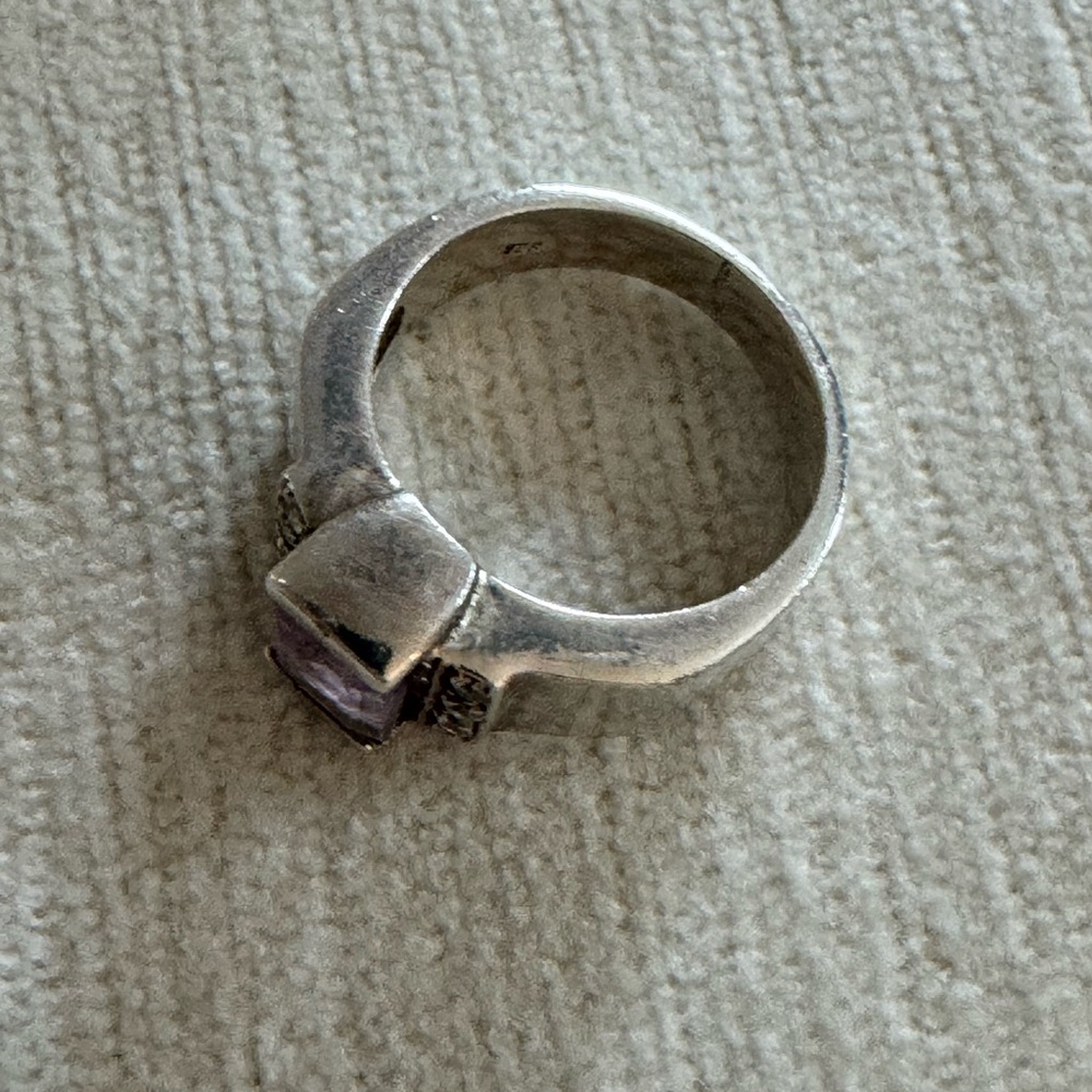Sterling silver, amethyst and crystal ring. Size 6. - Picture 3 of 6